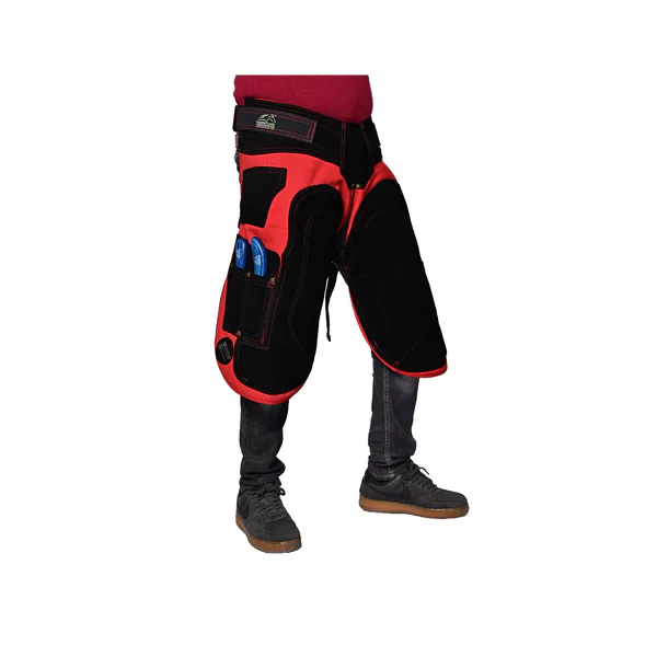 Crimson Shield Farrier Apron-HT084 - Image 5